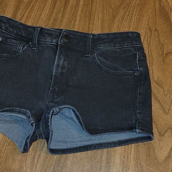 American Eagle Outfitters Black Hi-Rise Shortie Jean Shorts sz 4 - Picture 2 of 5